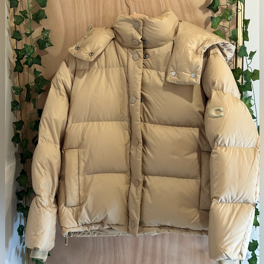 Women’s size: LARGE Beige Coach short down puffer coat( ONLY WORN ONCE!)